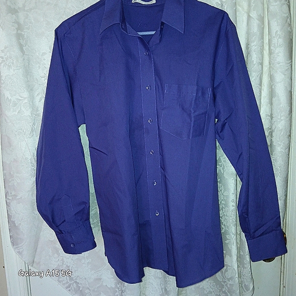 🌼🎵 Women's Foxcroft Button Down Shirt